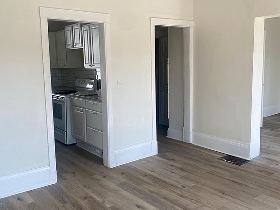 3rd image of 1802 Williams Ave