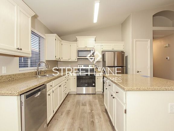 4th image of 8351 W Audrey Ln