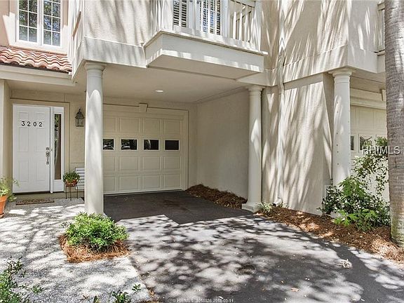 2nd image of 10 Newport Dr #3202