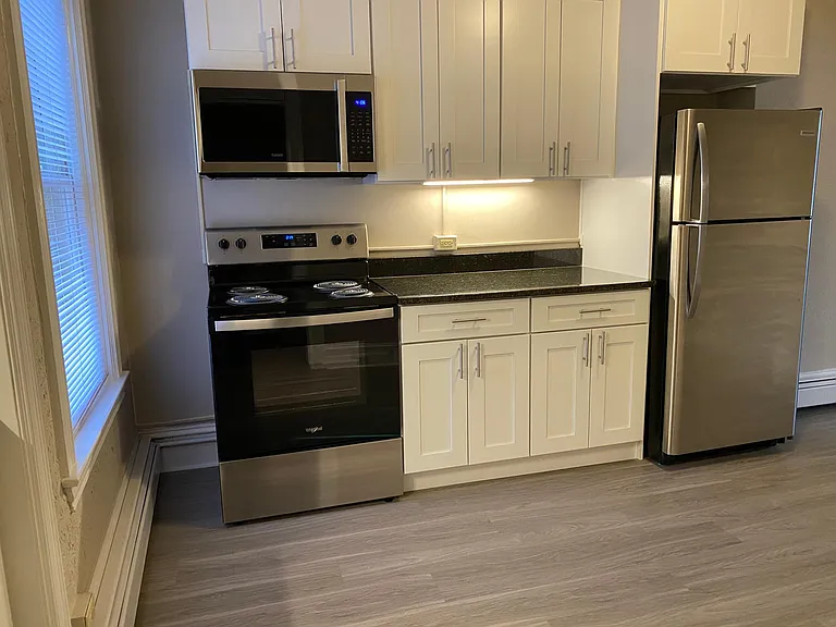 25 S West End Ave #3 — Photo 7