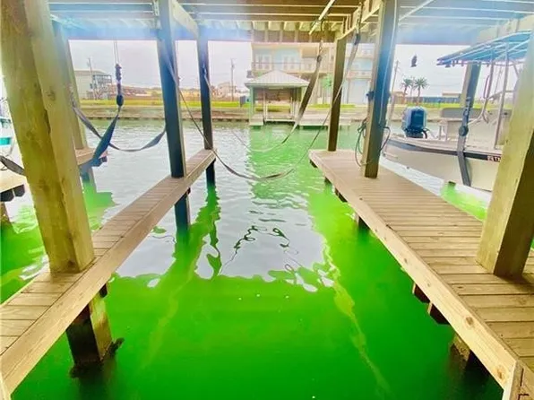 7 Koinonia Ct, Pt O Connor, TX 77982