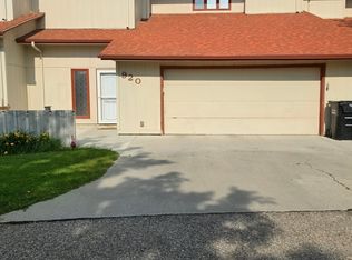 920 Devonshire Pl, Casper, WY 82609