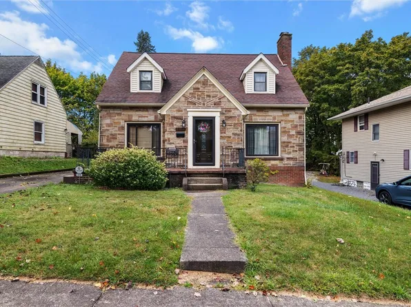 618 Park Ave, Farrell, PA 16121