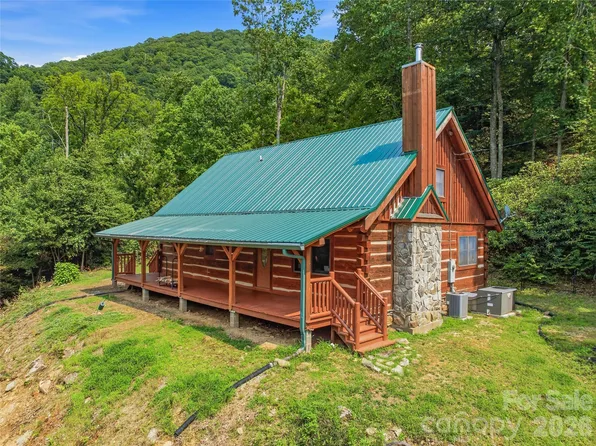 226 High Top Mountain Rd, Leicester, NC 28748