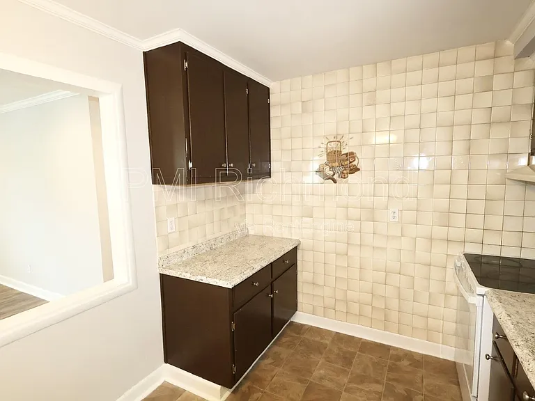 5601 Eunice Dr — Photo 17