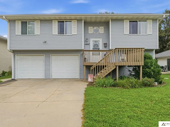 1407 Bell St, Beatrice, NE 68310