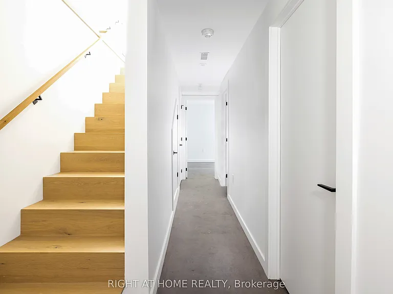 86 Lansdowne Ave #4 — Photo 11