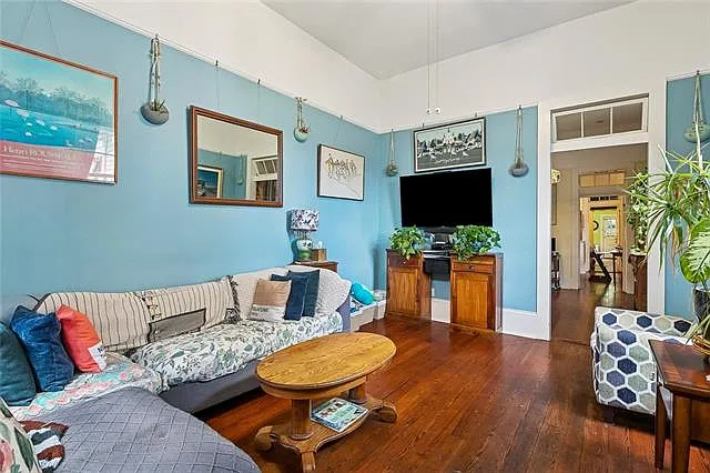 712 Harmony St — Photo 3