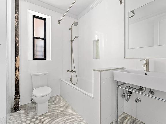 4th image of 4222 Ketcham St #B5b6
