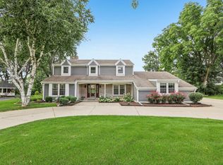 20780 Tennyson Dr, Brookfield, WI 53045