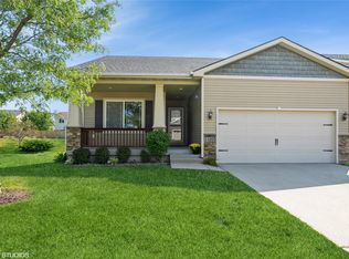 13000 Greenbelt Dr, Urbandale, IA 50323