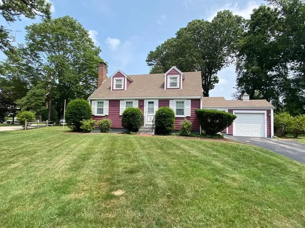 17 Forest Ln, Hingham, MA 02043