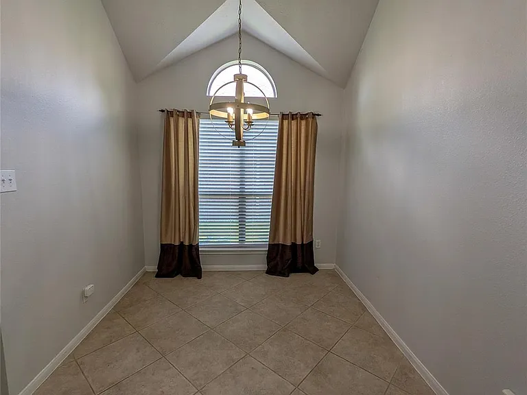 17111 Driver Ct — Photo 7