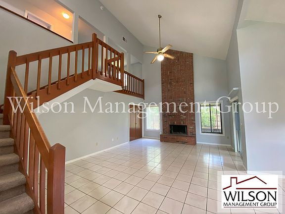 2nd image of 261 River Chase Dr