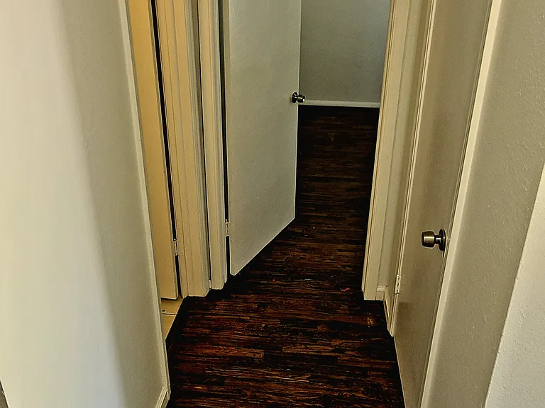 6115 S Troost Ave — Photo 13