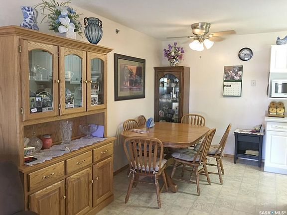 3rd image of 206 Pioneer Pl Unit 307