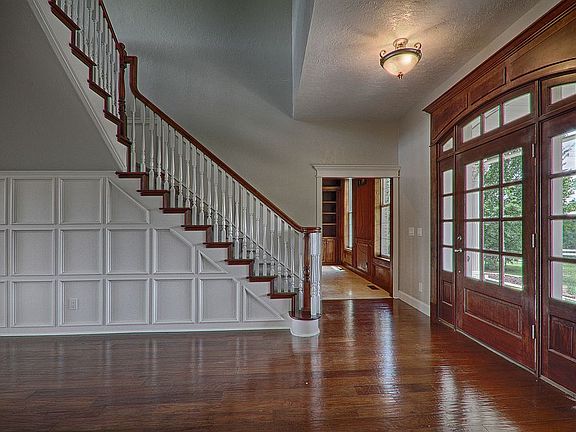 Entry way
