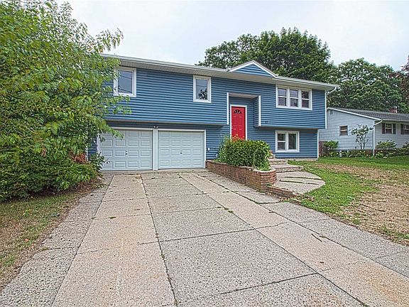 2nd image of 17 Kennedy Dr