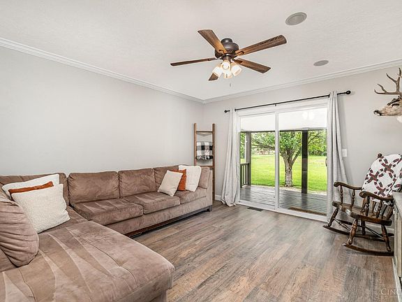 5th image of 127 Navajo Dr