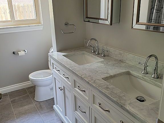 Main bath 