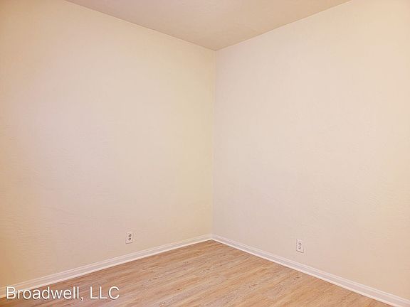 5th image of 831 Sacramento St APT 49