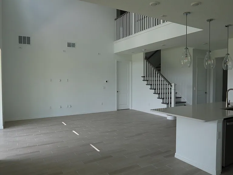 11629 SW Macelli Way — Photo 6