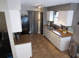 731 Newport Dr, Mansfield, TX 76063