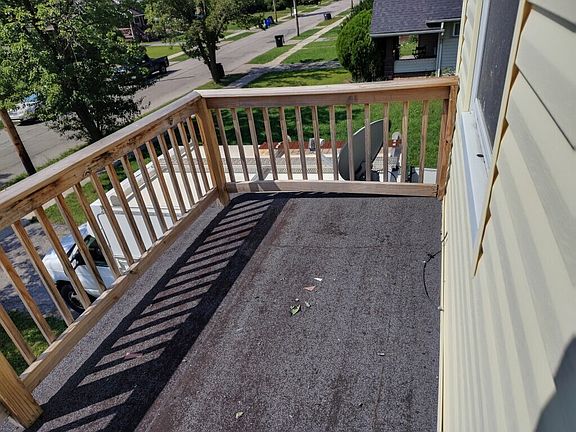 5th image of 13509 Svec Ave #Up-2