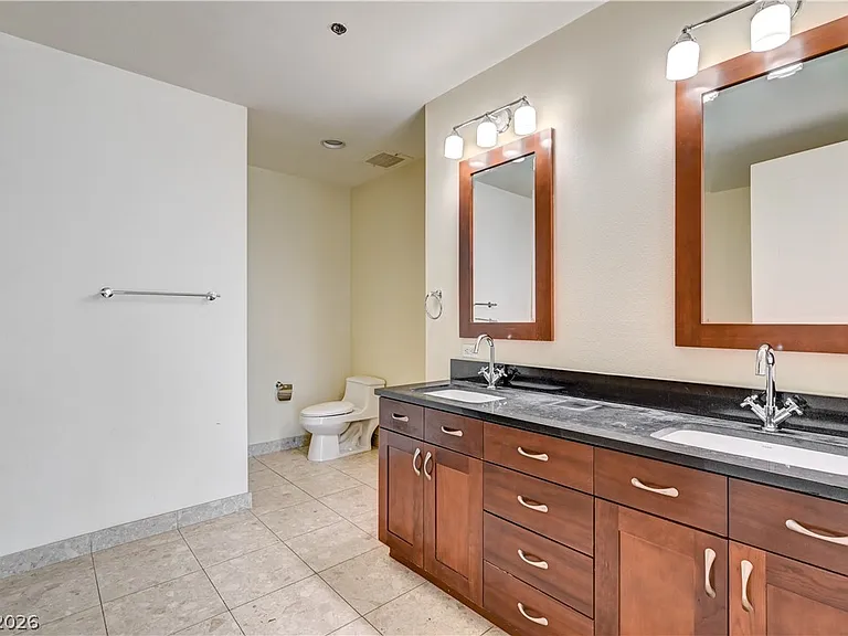 4575 Dean Martin Dr #1811 — Photo 29