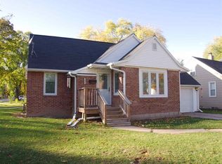 1432 11th Ave, Green Bay, WI 54304