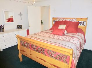 555 Maple Ln, Sugarloaf, CA 92386