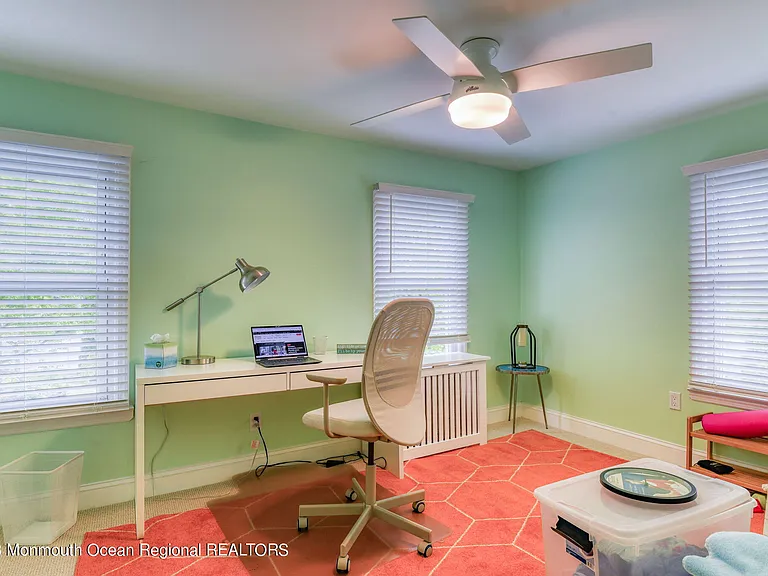 819 Dunlewy St — Photo 27