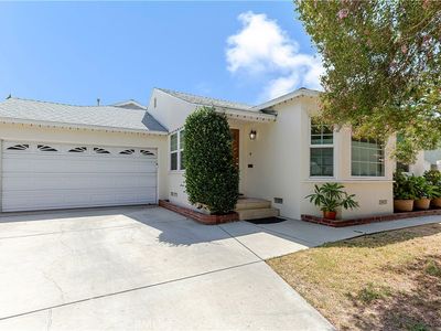 18154 Gresham St, Northridge, CA, 91325