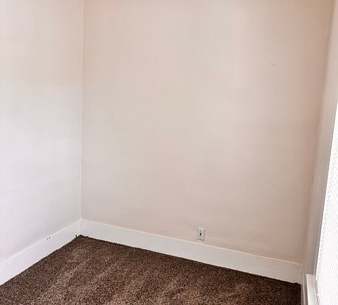 4th image of 1409 Harlem Rd #1