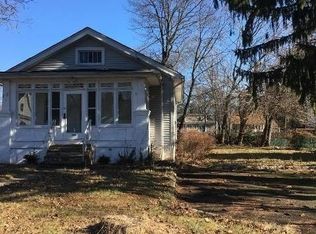 8 Cayuga Rd, Cranford, NJ 07016