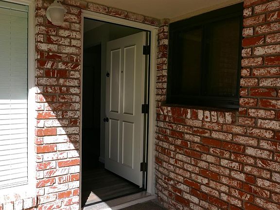 5th image of 4875 E Brown Ave