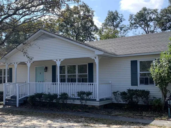 200 Sausage Ln, West Columbia, SC 29170