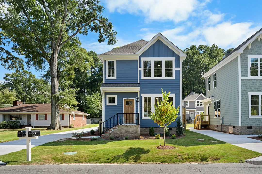 3 bed, 2.5 bath, $2,100 — Photo 1