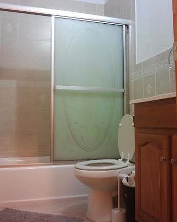 4th image of 192 Tompkins Ave