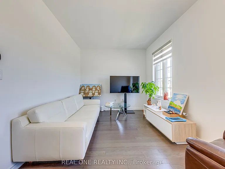1413 William Halton Pkwy W — Photo 13