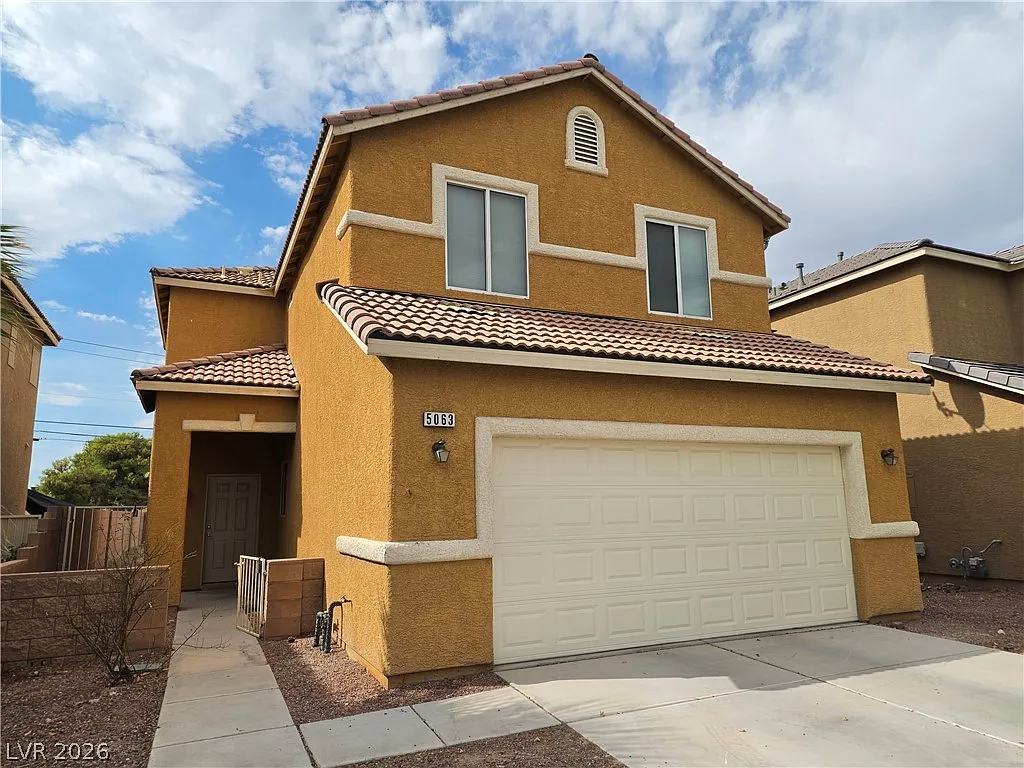 3 bed, 2.5 bath, 1754 sqft, $1,875 — Photo 2