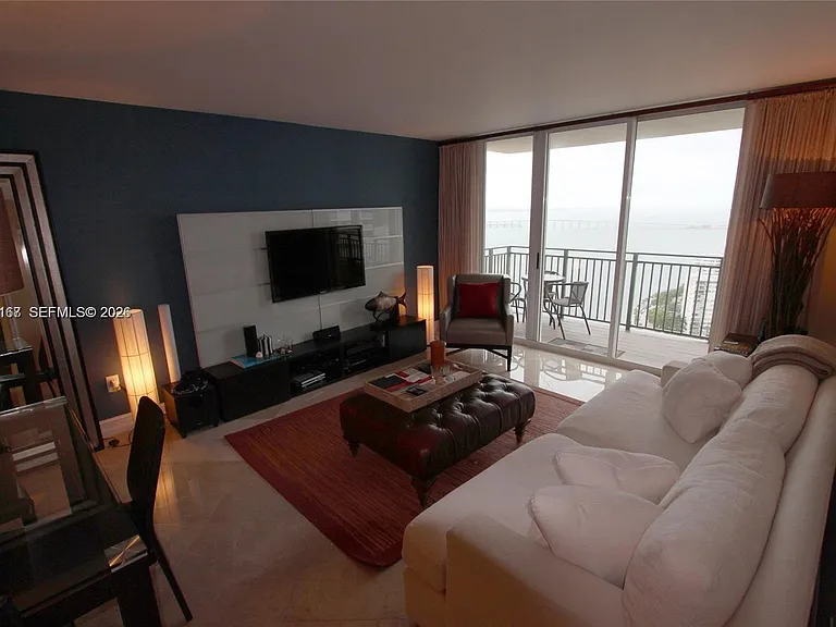 1155 Brickell Bay Dr #3107 — Photo 2