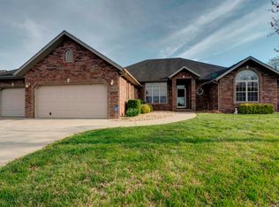 1010 Denali Dr, Nixa, MO 65714