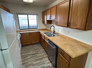 215 E Arbor (Bismarck,ND), Bismarck, ND 58504