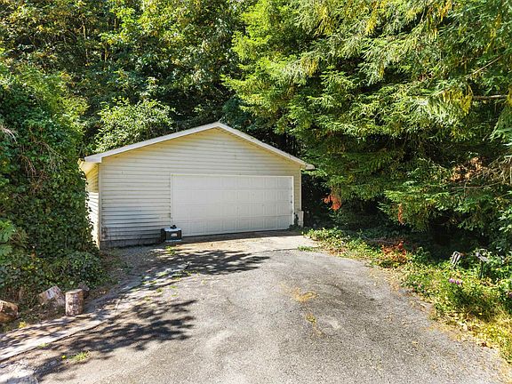 3rd image of 5700 S Bank Rd