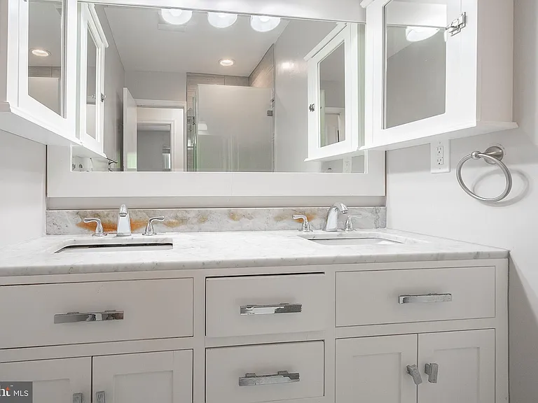 7746 Brandeis Way — Photo 31
