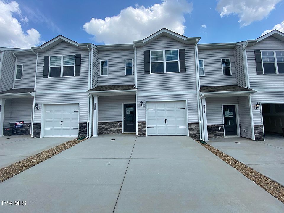 1st image of 1045 Saylors Pl