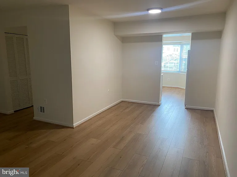 10175 Irongate Way — Photo 6