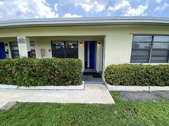 2nd image of 380 SE 12th Ave #2