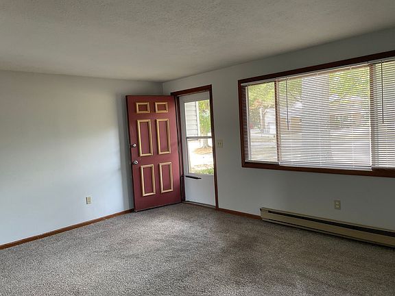 4th image of 6640-42 Ravenwood St NW #6642